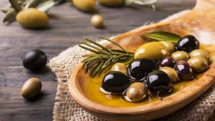 Vad kan man göra för att förhindra att de hemlagade oliverna mjuknar upp? Hur man håller oliver länge