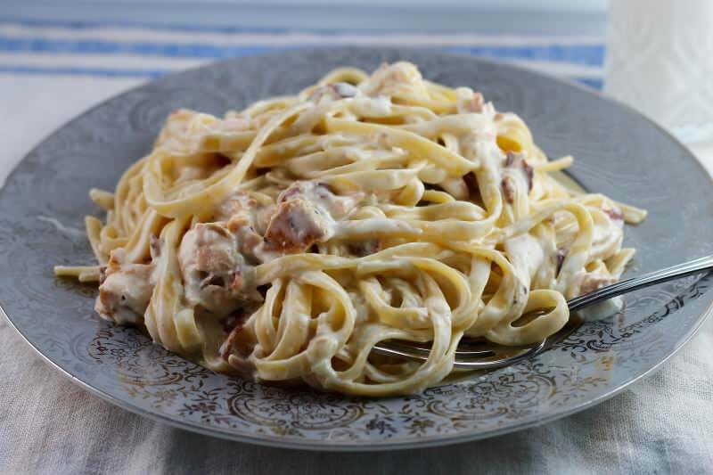 Hur man gör pasta i italiensk stil? Tips för att göra Spaghetti Carbonara