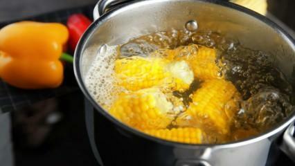 Hur gör man den enklaste kokta majsen? Sorteringsmetoder för kokt majs