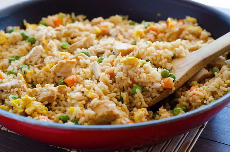 Hur man gör det enklaste kinesiska riset? Tips för att göra kinesisk pilaf