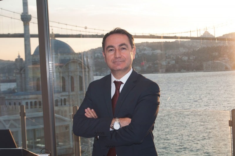Beteendevetenskapsspecialist Dr. İlhami Findikci: Det finns en humanitär kris