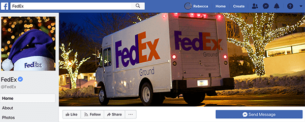 Detta är en skärmdump av FedEx Facebook-sida. För semestern är profilbilden en lila tomtehatt med FedEx tryckt på det vita bandet. Omslagsbildet är en FedEx-lastbil som kör av hus dekorerade med lampor.
