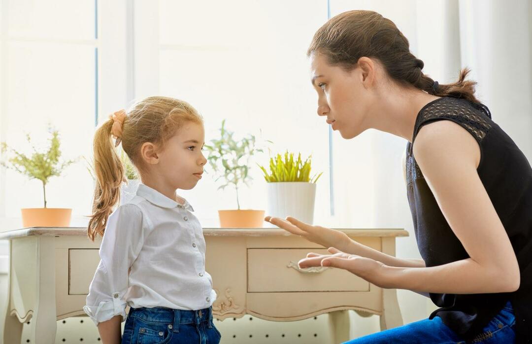 Vilka är orsakerna till sena tal hos barn?