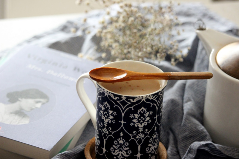 Vad är Chai Tea Latte och hur tillverkas det? Vad finns det i en Chai Tea Latte?