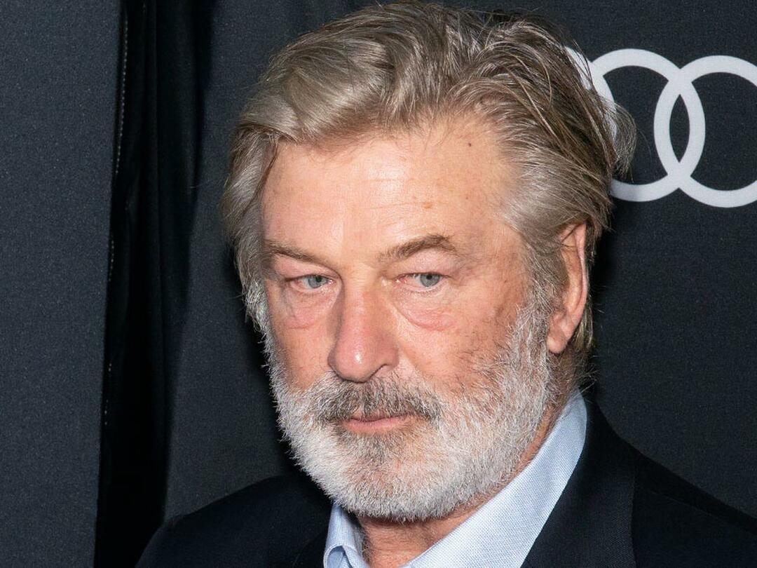 Alec Baldwin, som var mördaren på inspelningen av Rust, stämde Rust filmteamet!