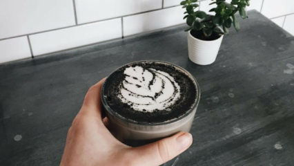 Hur man gör svart latte?