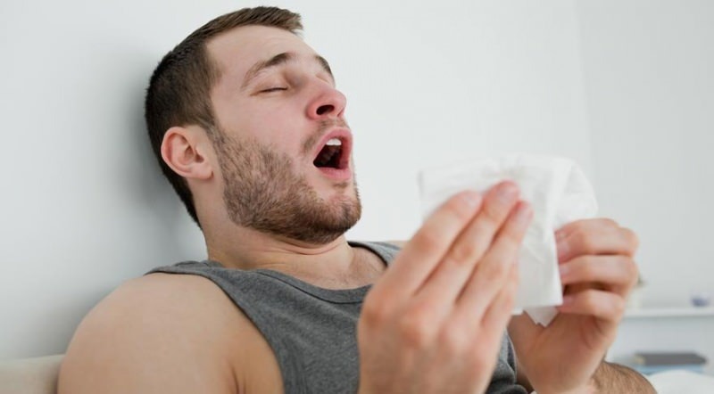 Är nysning ett tecken på korona? Allergi och koronavirus symptom