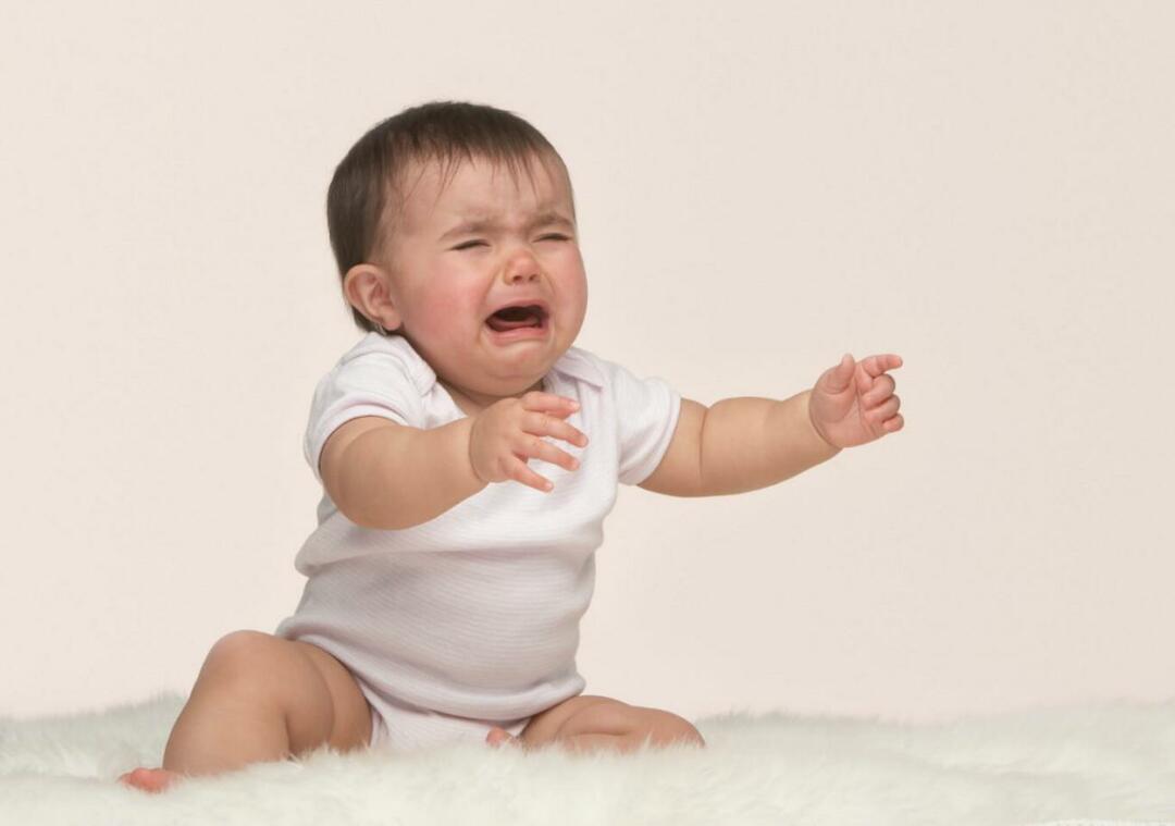 varför gråter bebisar