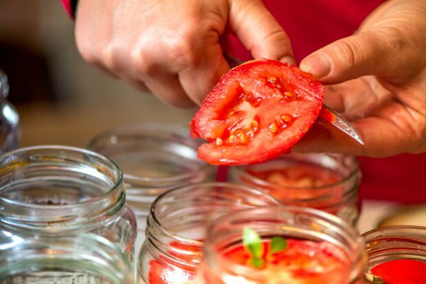 Hur man gör konserverad tomat