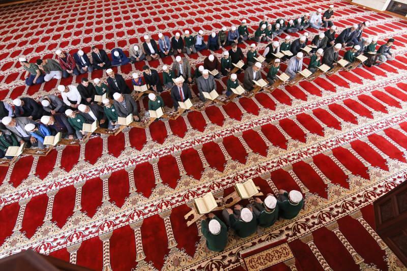 Bön att läsas när man startar Koranen! Hur görs Hatims bön? Hatimens belöning i Ramadan