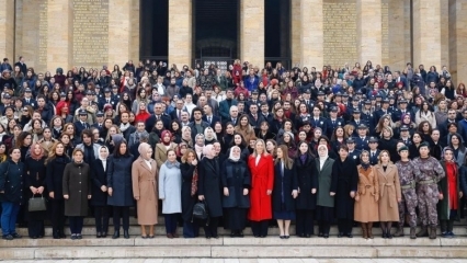 Meningsfullt besök från minister Zehra Zümrüt Selçuk med kvinnor