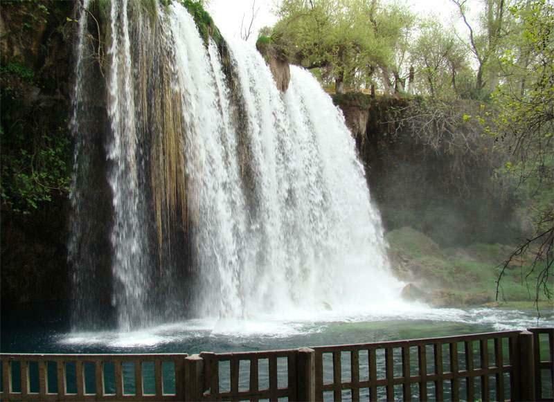 Scener från Duden Waterfalls