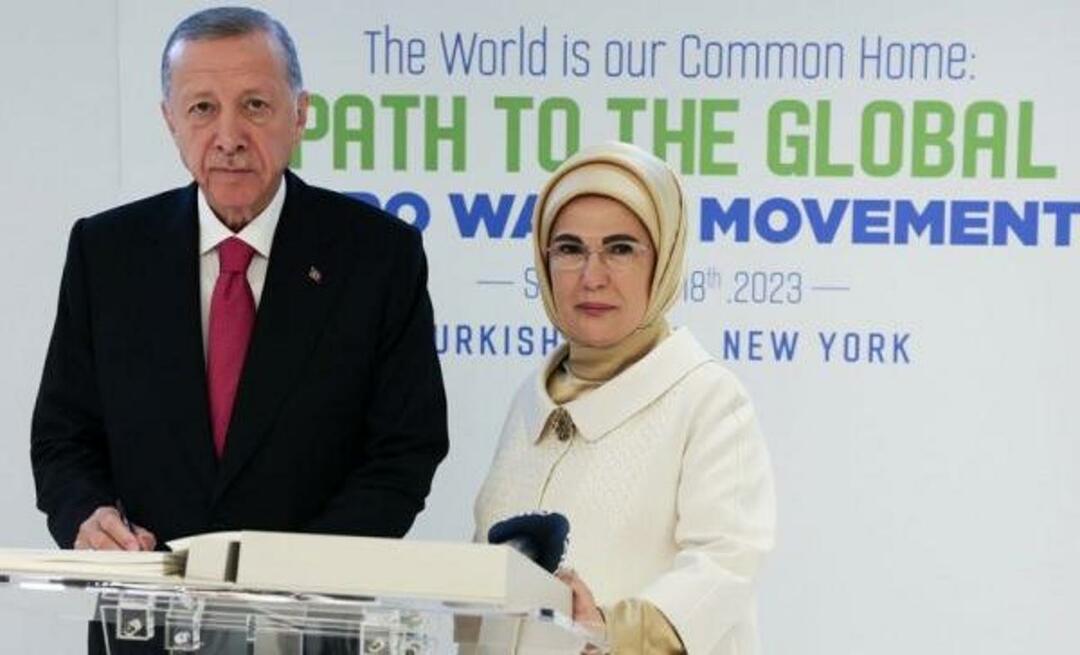 En gest från president Erdoğan, som var den första att underteckna "Zero Waste Goodwill-deklarationen", till sin fru Emine Erdoğan!
