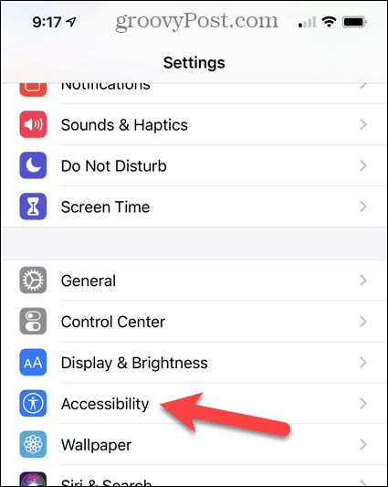 Klicka på Tillgänglighet på skärmen för iPhone-inställningar