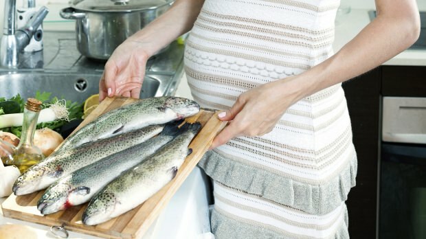 Fördelarna med att äta fisk under graviditeten