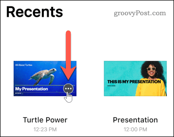 Tryck på knappen mer på en presentation