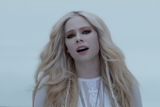 Avril Lavigne: Vissa tror inte att jag är verklig