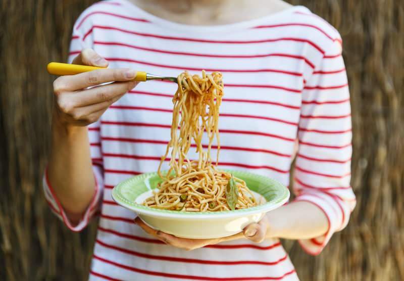 Får pasta dig att gå upp i vikt? Vinner tomatpasta pasta vikt? Hur gör jag kalorifattig pasta hemma?