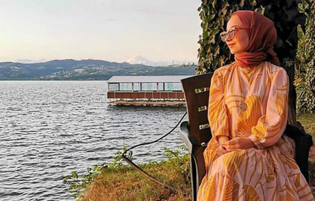 Hur man kombinerar sommar hijabklänningar? 2020 klänningsmodeller