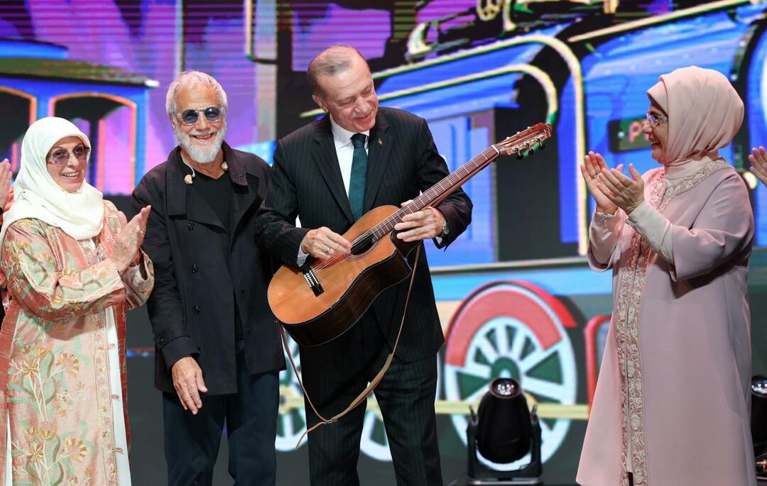 Yusuf Islam gav sin gitarr till president Erdogan