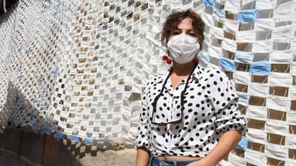 Han täckte en vägg med 2 000 450 masker för att uppmärksamma koronaviruset!