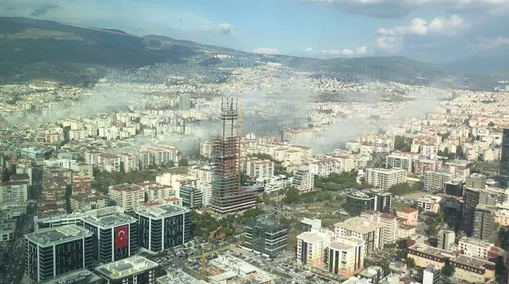 byggnader kollapsade i Izmir