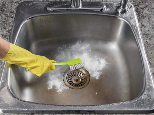 Hur passerar dålig lukt från diskbänken