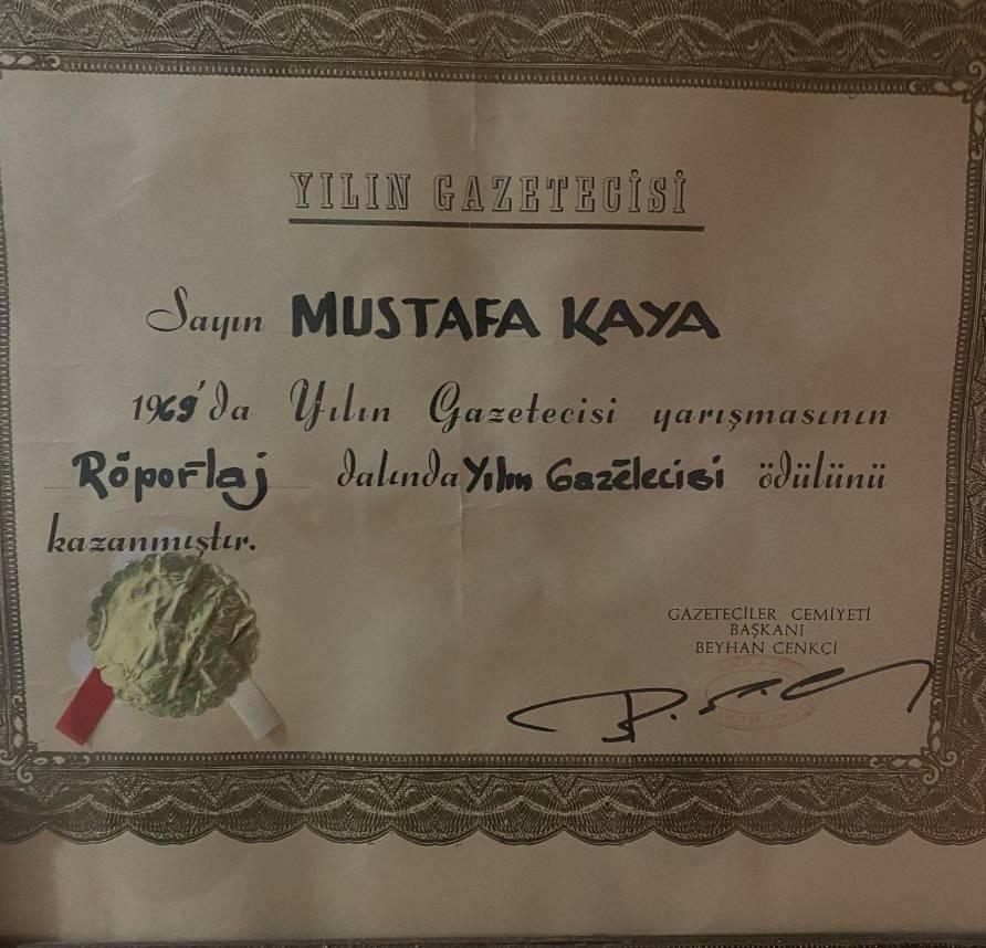 Mustafa Kaya tilldelades titeln Årets journalist 1969.