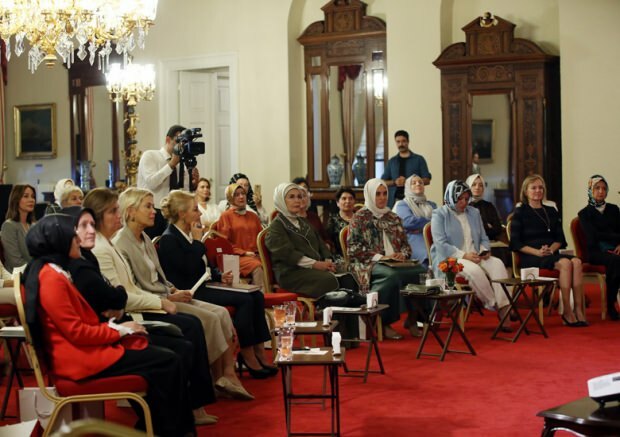 First Lady Erdoğan deltog i intervjun i Dolmabahçe
