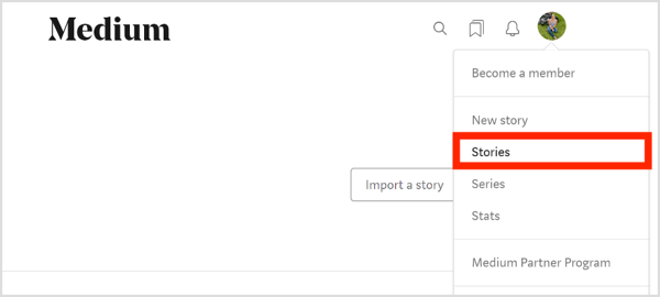 Klicka på din Medium-profilbild eller -ikon och välj Berättelser.