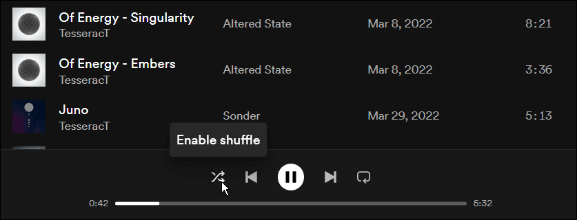 aktivera shuffle på Spotify