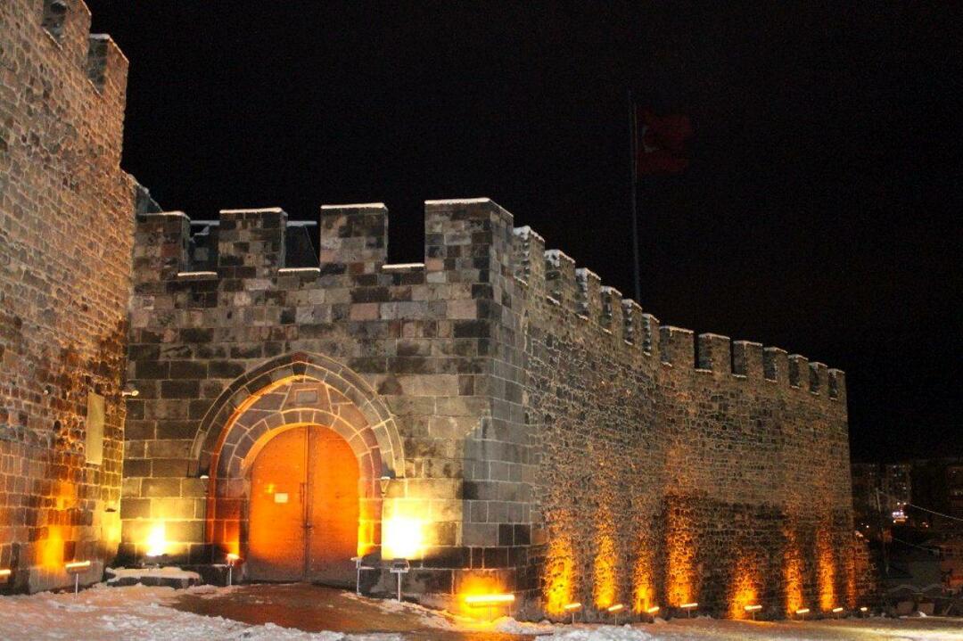 Funktioner i Erzurum Castle 