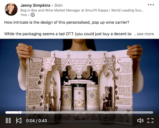 exempel på en linkedin-video från jenny simpkins som visar hur man använder den inbyggda detaljerade förpackningen för ett vinpaket för att imponera