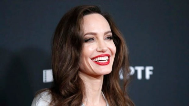 Angelina Jolie meddelade att hon ville bli begravningsdirektör!