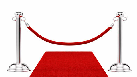 shutterstock 103168676 bild av röda mattan och sammetrep