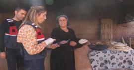 Kvinnliga underofficerare både bakade bröd och berättade om KADES i Şırnak!