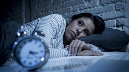Vilka är skadorna på otillräcklig sömn? Vad händer om vi inte sover en dag?