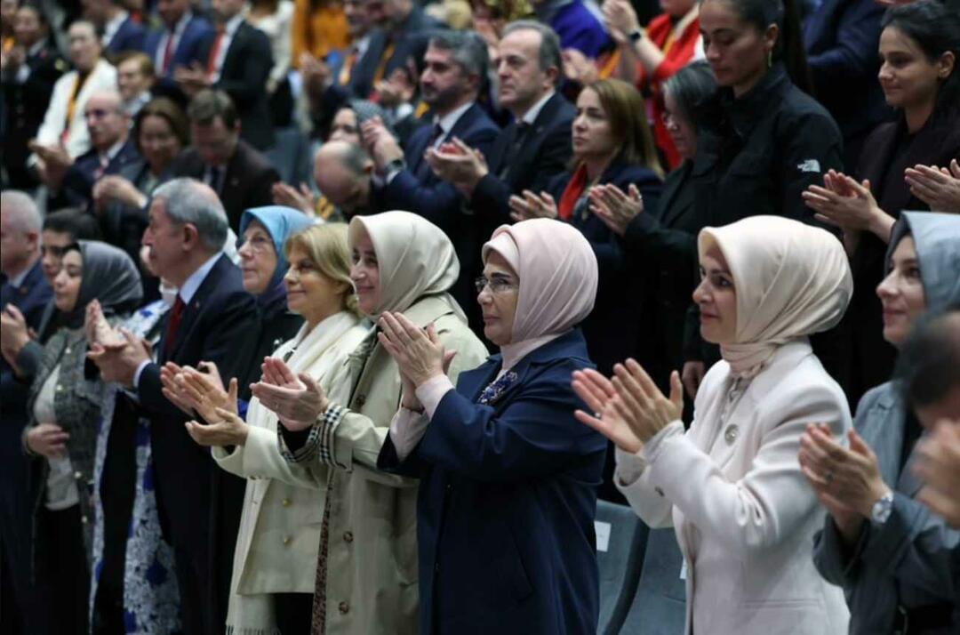 First Lady Erdoğans särskilda budskap för den internationella dagen för avskaffande av våld mot kvinnor!