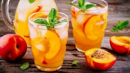 Hur man gör persika juice hemma?
