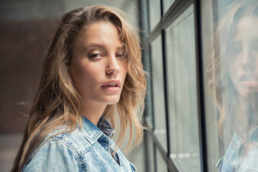 Serenay Sarikaya förmögenhet avslöjad 