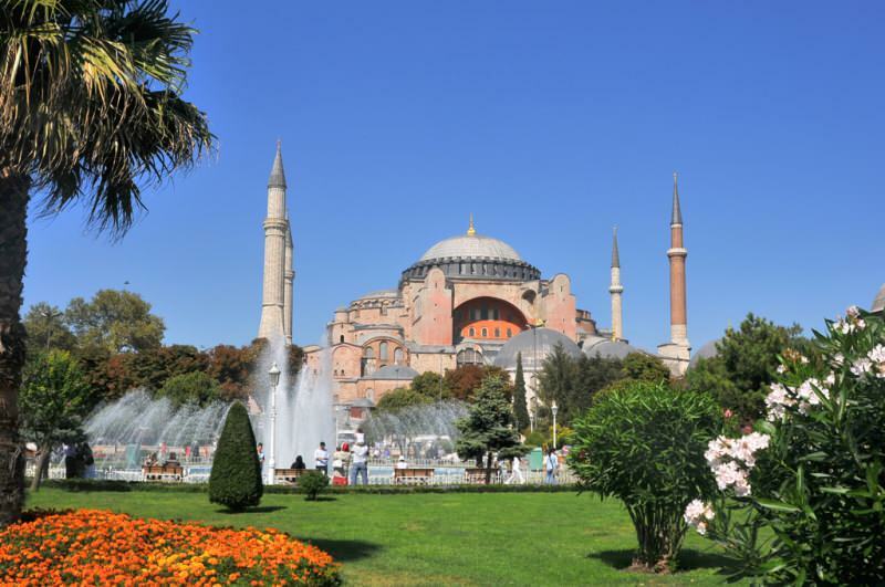 Dela Hagia Sophia av Uğur Işılak: "Må Sultanens själ vila i frid..."