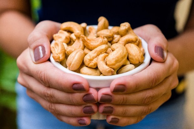 Vilka är fördelarna med cashewnötter? Saker att veta om cashewnötter, som positivt påverkar ögons hälsa ...