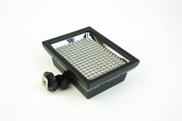 LED-lampa Shutterstock 400941079