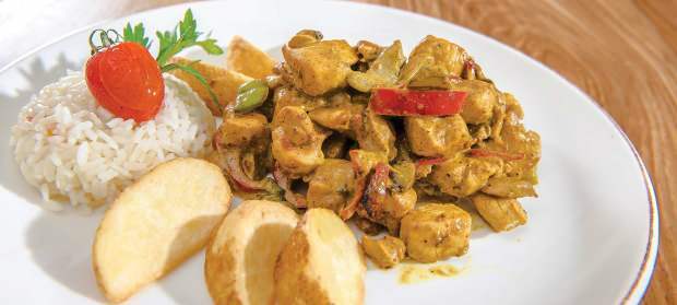Hur gör man lätt curry kyckling hemma?