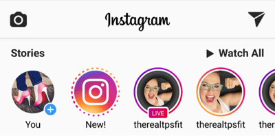 Instagramberättelser och livevideouppspelningar är uppdelade i två meddelanden i Stories-bannern.